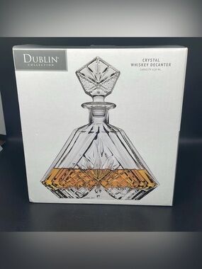 NWT Shannon by Godinger Dublin Collection Crystal Whiskey Decanter 610ml